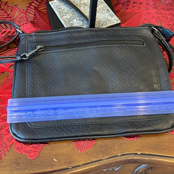 Little black crossbody by Massimo - Picture 5 of 6